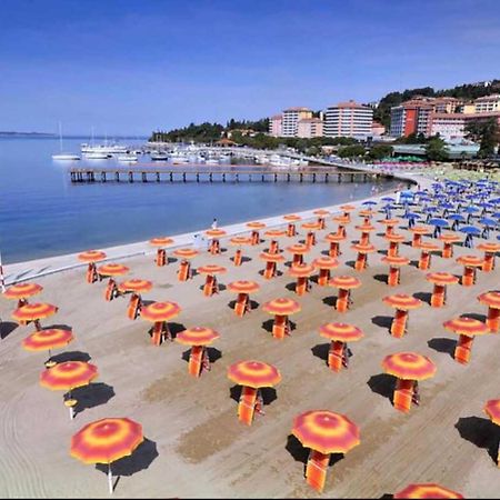 Bamboo Floating House Portoroz Portorož Exterior foto