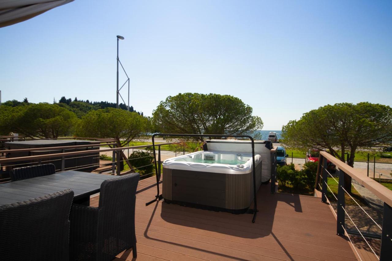 Bamboo Floating House Portoroz Portorož Exterior foto