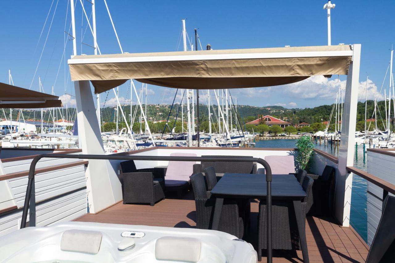Bamboo Floating House Portoroz Portorož Exterior foto